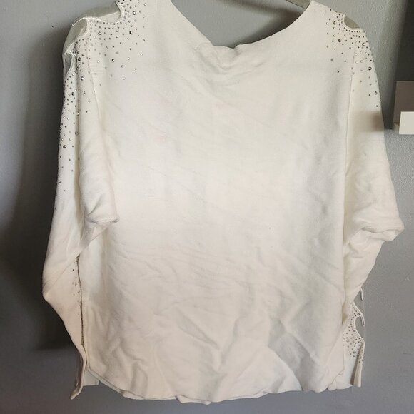 Embellished Heart cutouts Valentine's Sweater - Picture 6 of 6